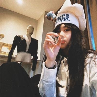 最近，我的妹妹有点怪